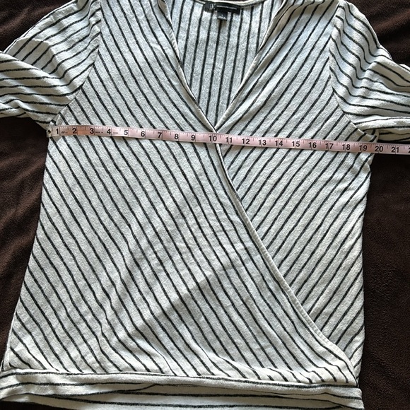 INC Women’s Wrap 3/4 Length Sleeve Top Large - Picture 11 of 12